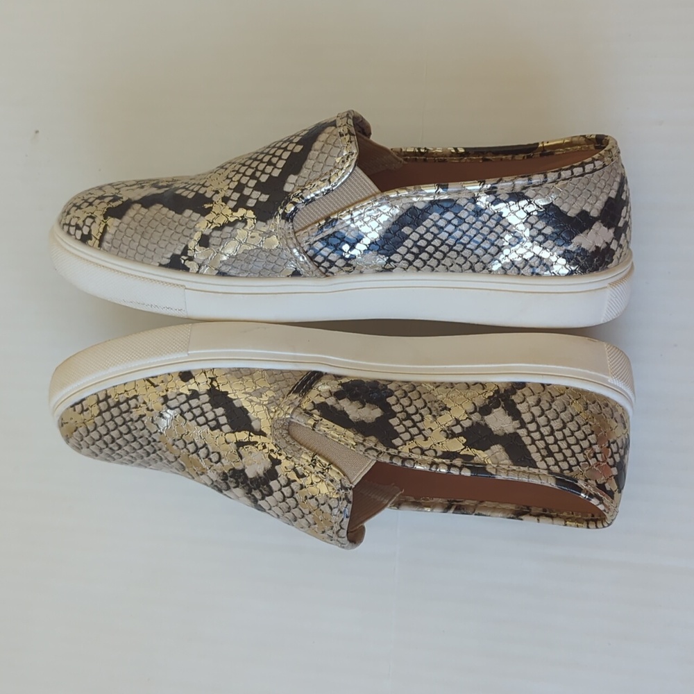 Time and Tru Memory Foam Faux Snakeskin Sneakers 7.5W Tan Black - Picture 15 of 16